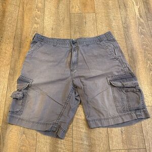Sonoma Men’s Gray Cargo Shorts Size 40